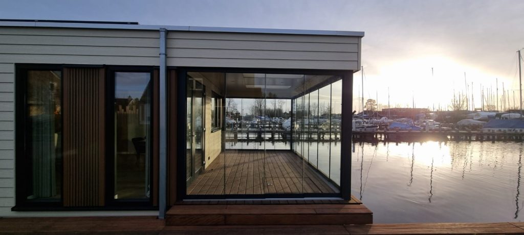 Glazen schuifwand Helmond inclusief montage